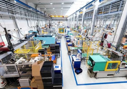 Plastic Molding Injection Companies Guide: Cost, MOQ and Materials