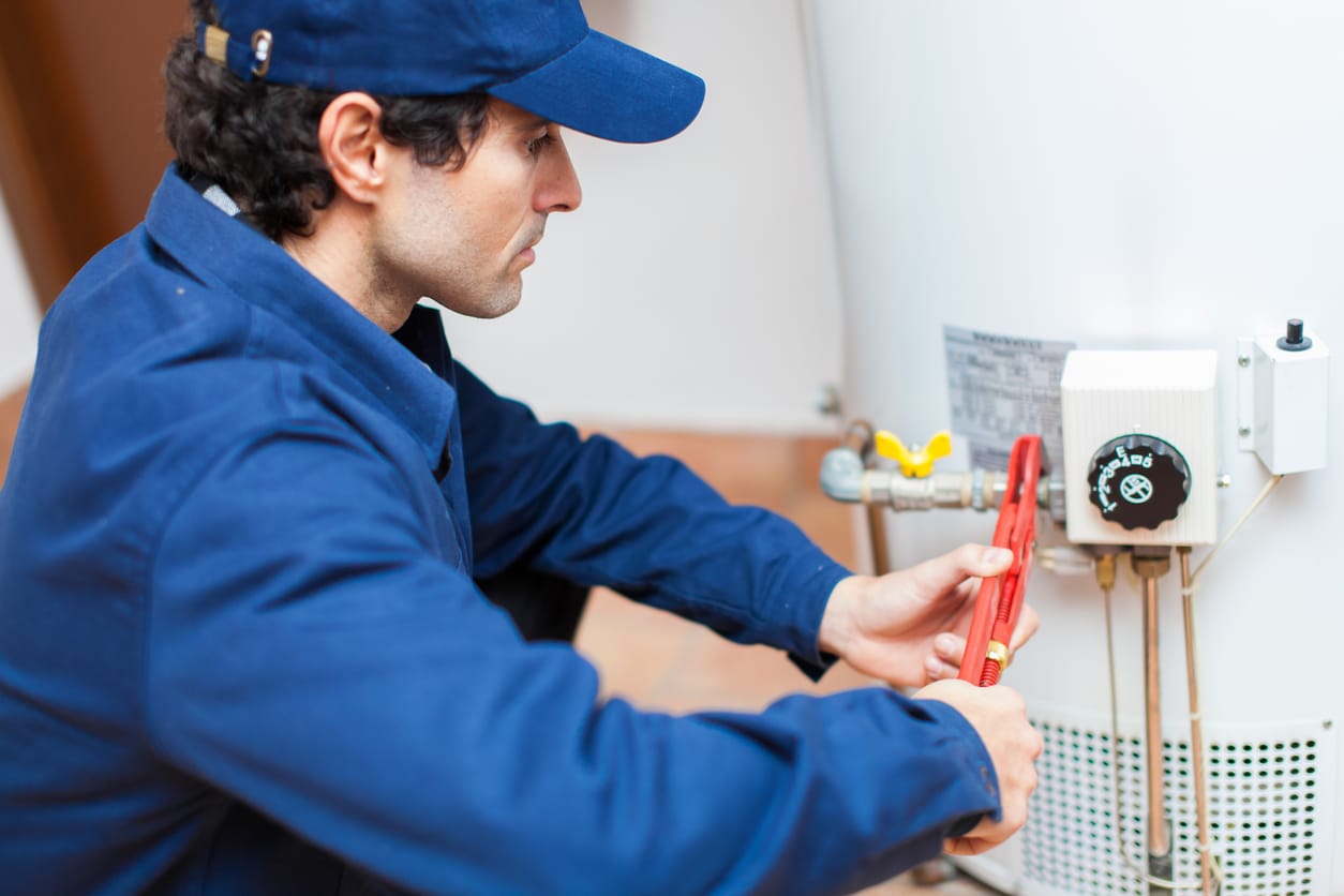 How to Tell If You Need Water Heater Repair in Chicago